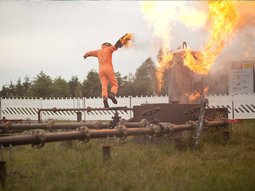 Sogar aufwendige Stunt-Shootings sind auf dem weitläufigen Gelände der MQ Ranch möglich Sogar aufwendige Stunt-Shootings sind auf dem weitläufigen Gelände der MQ Ranch möglich